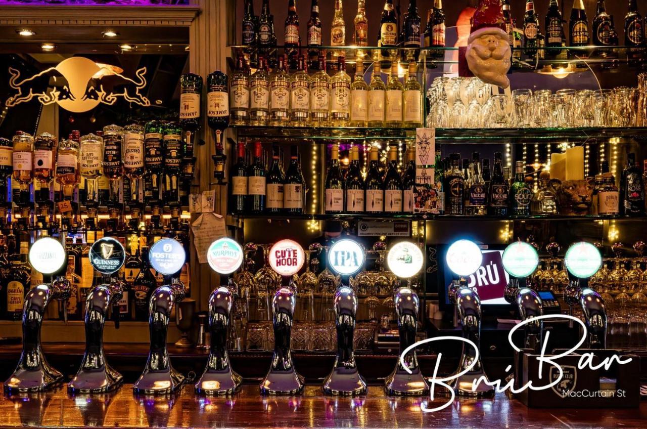 Bru Bar & Hostel Cork Luaran gambar
