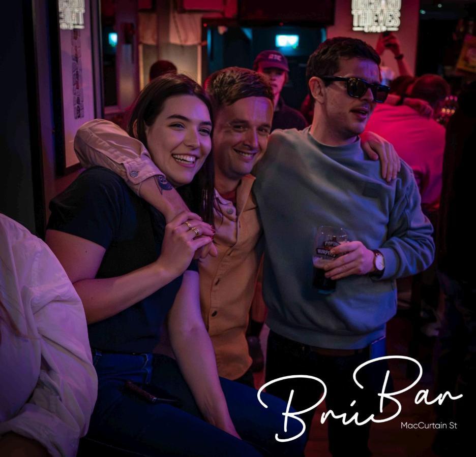 Bru Bar & Hostel Cork Luaran gambar